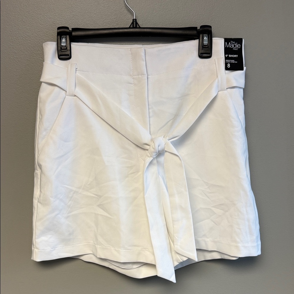 NWT New York & Company Tie Waist Shorts Size 8 White Stretch Tailored